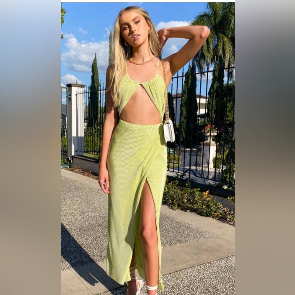 beginning boutique fleetwood dress